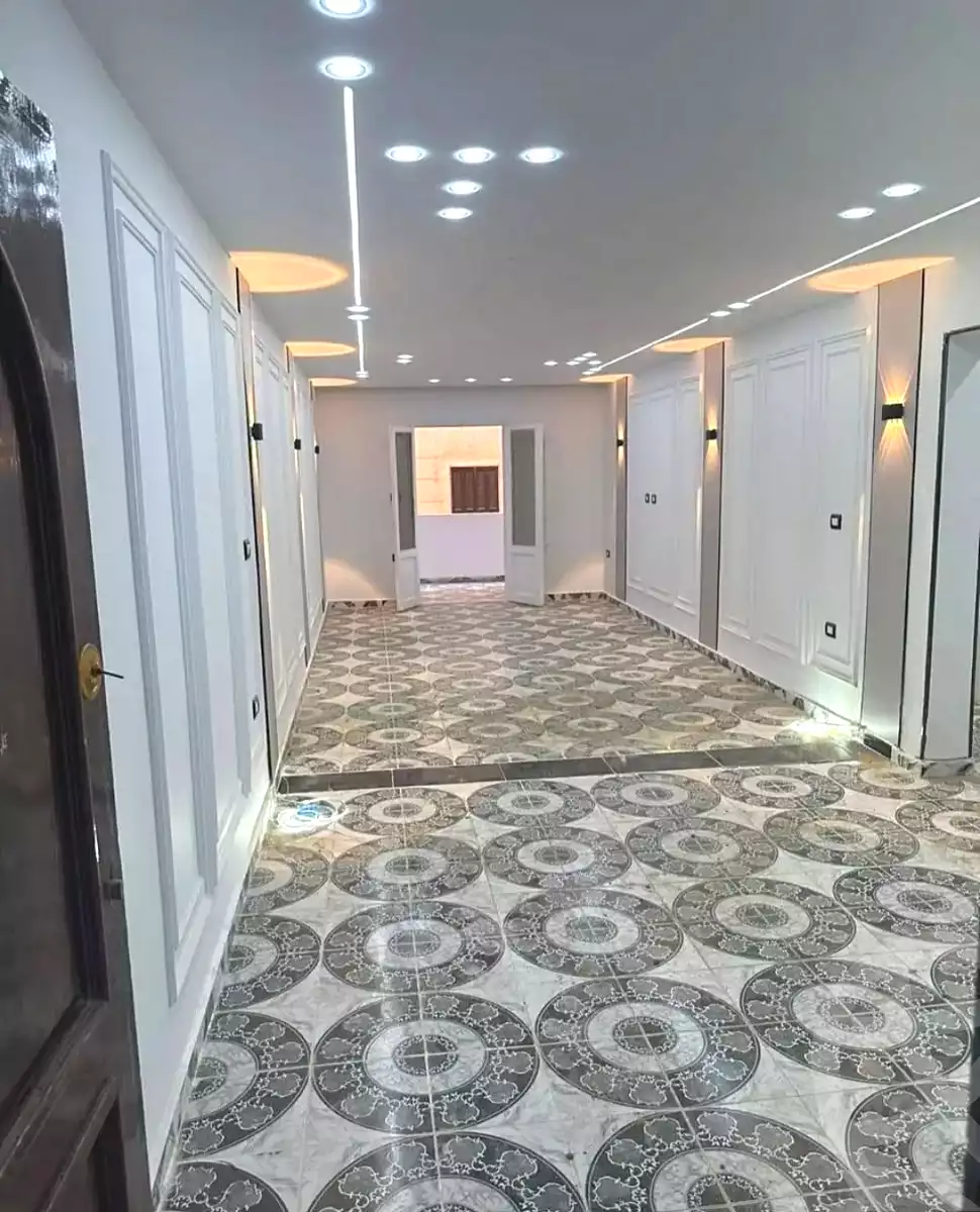 https://aqarmap.com.eg/ar/listing/7160138-for-sale-alexandria-al-agamy-el-hanouvel-radwan-st