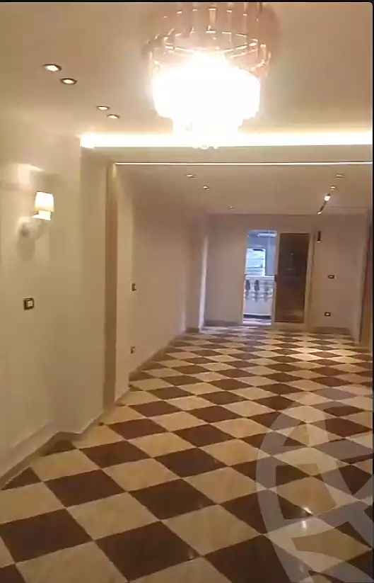 https://aqarmap.com.eg/ar/listing/7160599-for-sale-alexandria-miami-khld-bn-lwlyd