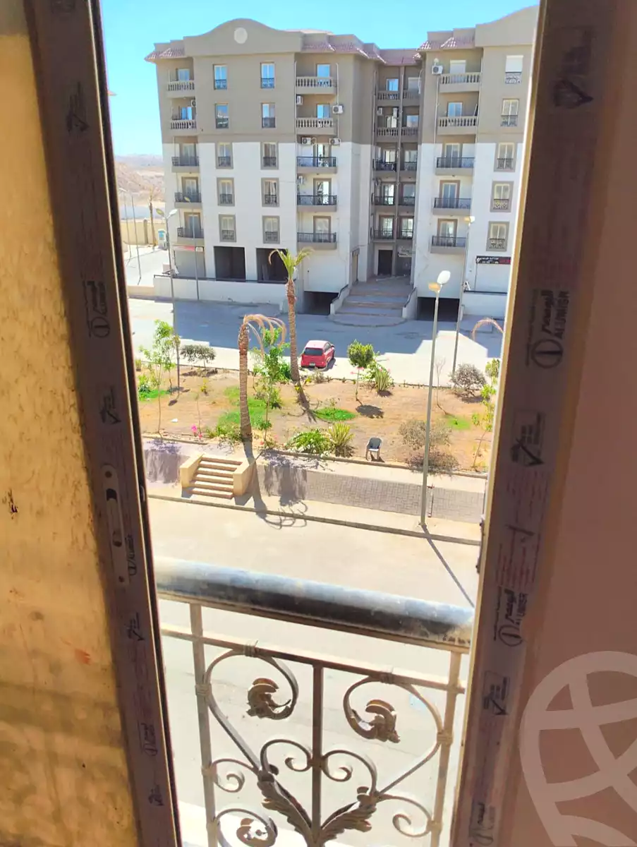 https://aqarmap.com.eg/ar/listing/7160797-for-rent-cairo-new-cairo-90th-street-90th-after-auc
