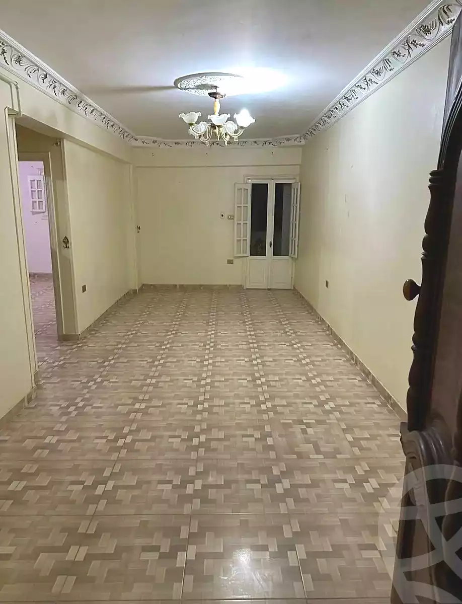 https://aqarmap.com.eg/en/listing/7160886-for-sale-alexandria-al-agamy-el-hanouvel-al-asdakaa-st
