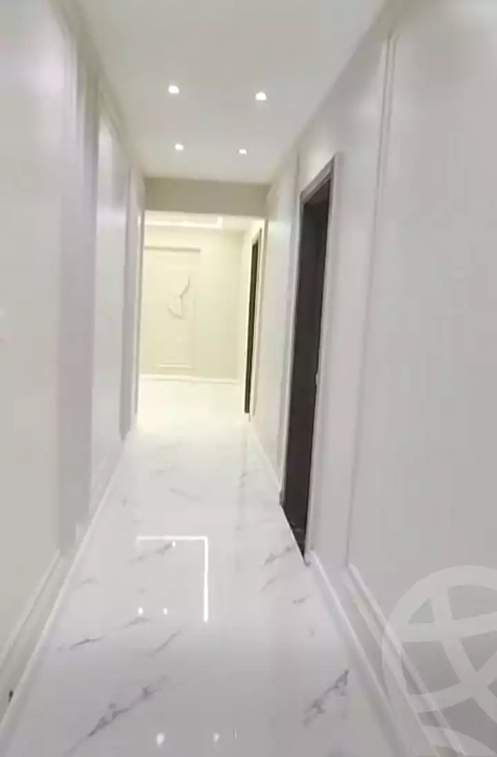 https://aqarmap.com.eg/ar/listing/7161066-for-sale-alexandria-al-agamy-el-hanouvel