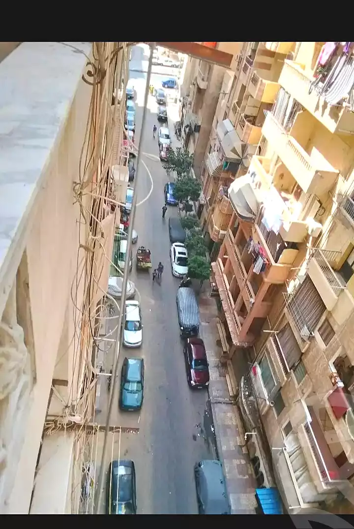 https://aqarmap.com.eg/ar/listing/7161496-for-sale-alexandria-sydy-bshr-sydy-bshr-qbly-street-17