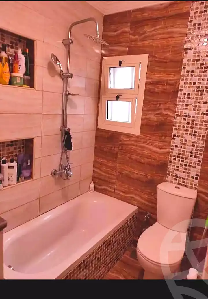 https://aqarmap.com.eg/ar/listing/7161679-for-sale-alexandria-miami-shr-jml-bd-lnsr