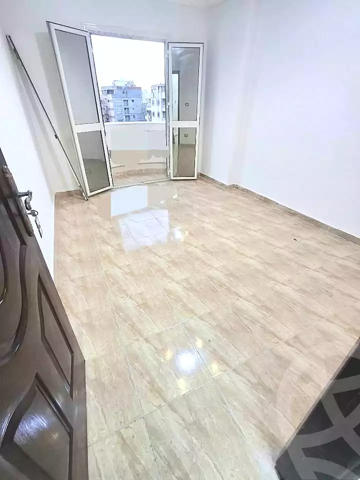 https://aqarmap.com.eg/ar/listing/7161742-for-sale-alexandria-el-asafra-l-sfr-bhry