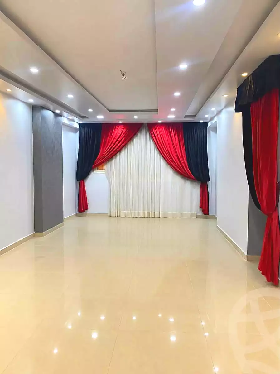https://aqarmap.com.eg/ar/listing/7161745-for-sale-cairo-helwan-helwan-el-sharkeya-omar-ibn-abd-el-aziz-st