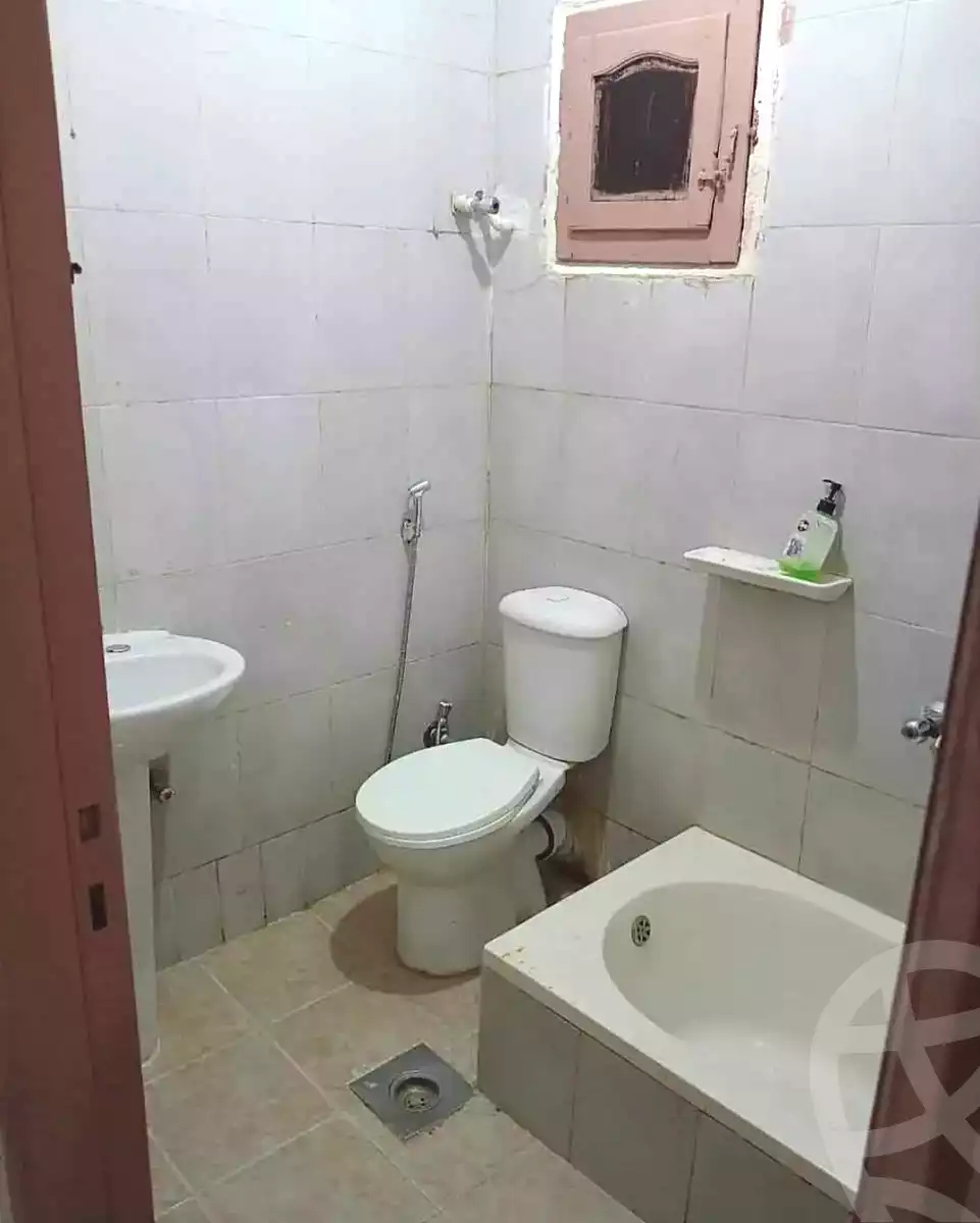 https://aqarmap.com.eg/ar/listing/7162351-for-sale-alexandria-al-agamy-lbytsh-shahr-al-assal-st