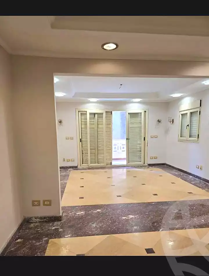https://aqarmap.com.eg/ar/listing/7162483-for-rent-alexandria-camp-cesar-el-gaish-rd