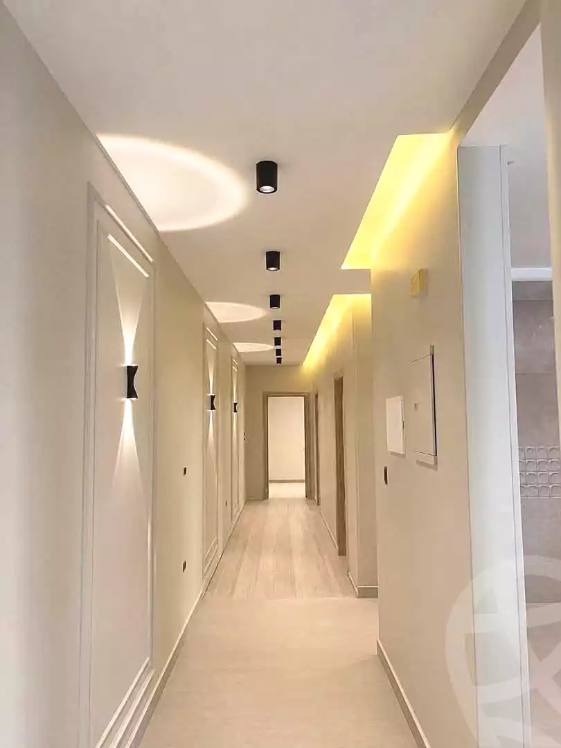 https://aqarmap.com.eg/ar/listing/7162739-for-sale-cairo-el-sheikh-zayed-city-el-hay-el-thaleth-ashaer-area-3-el-salam-st
