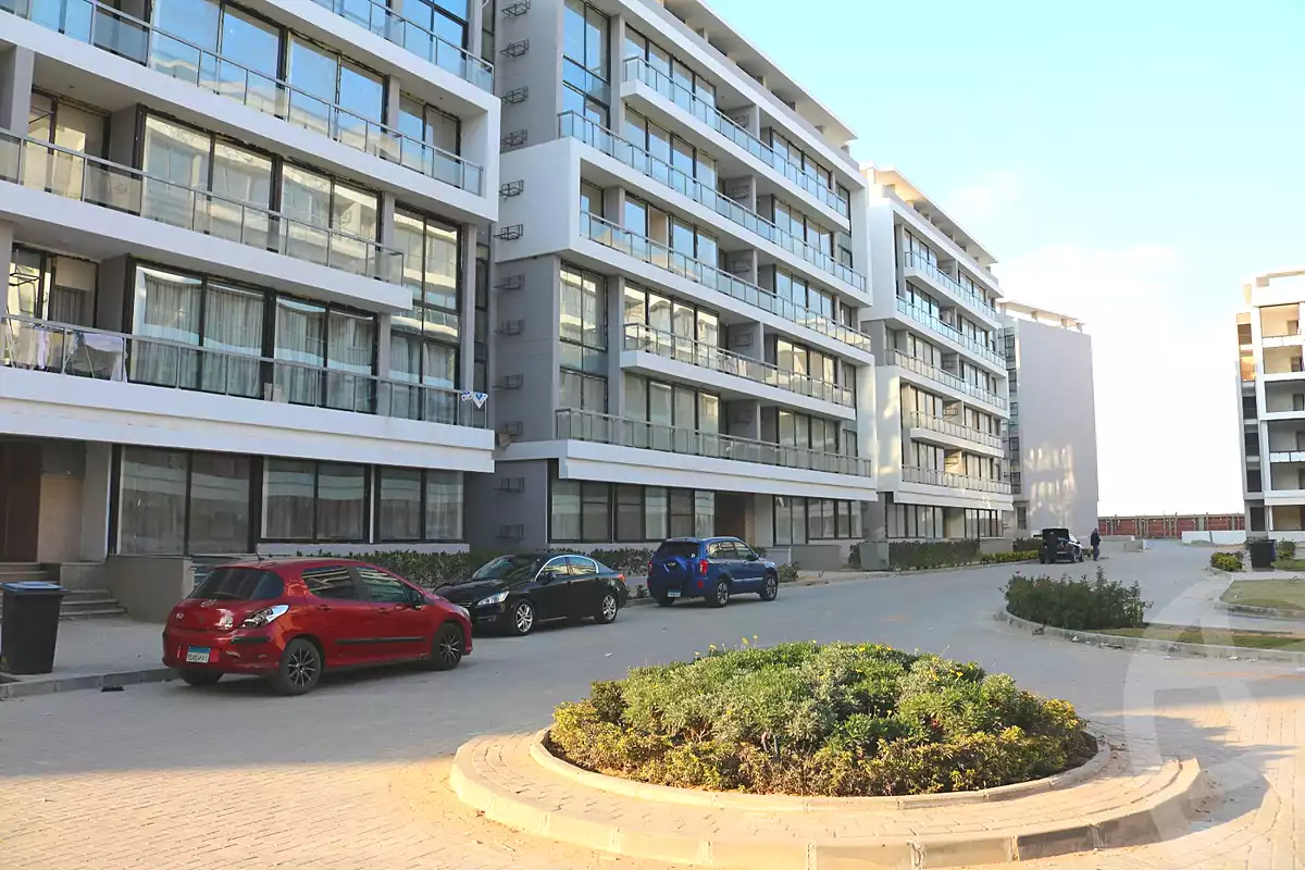 https://aqarmap.com.eg/ar/listing/7162833-for-sale-cairo-6th-of-october-hadaeq-october-compounds-lake-front