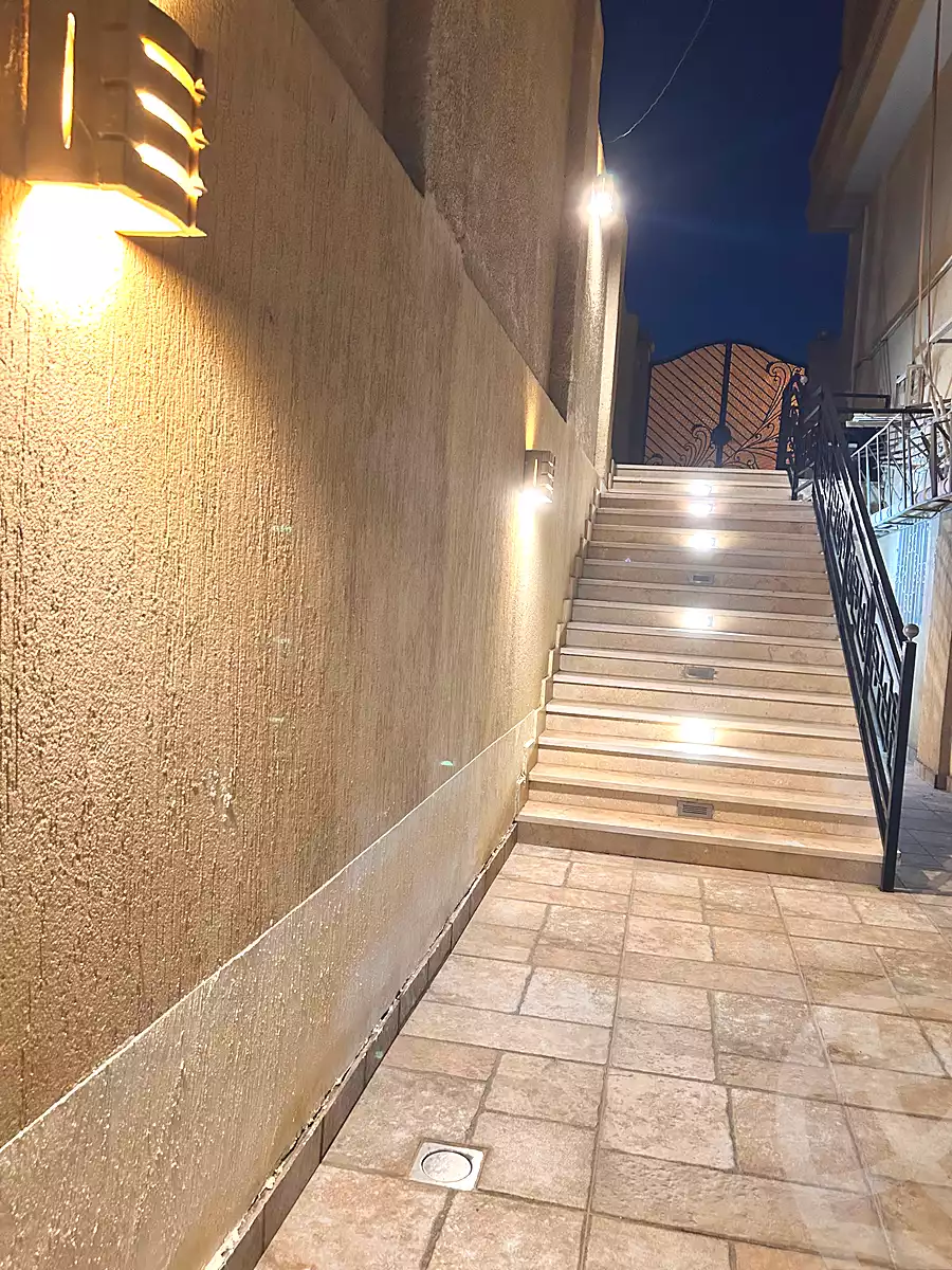https://aqarmap.com.eg/ar/listing/7163171-for-rent-cairo-new-cairo-ganob-el-akadamiya-south-academy-h-amr-ibn-el-ass-st