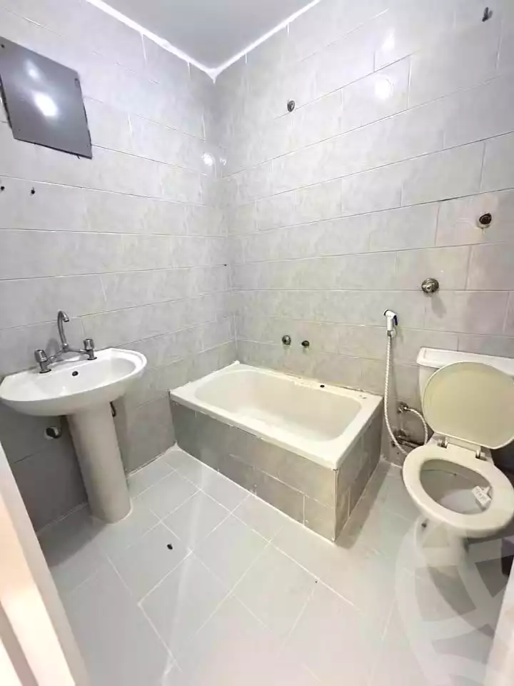https://aqarmap.com.eg/ar/listing/7163571-for-sale-alexandria-al-agamy-shataa-el-nakheel