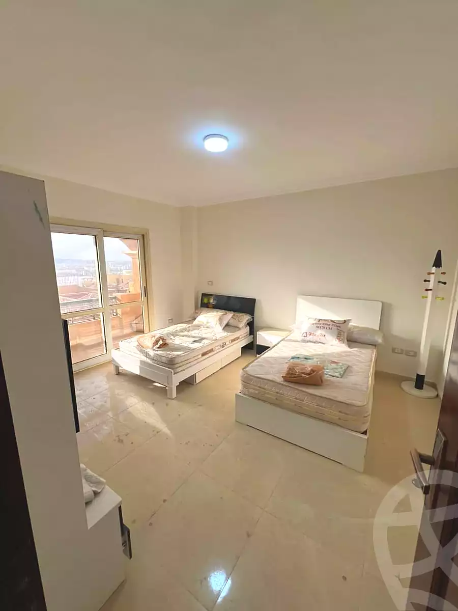 https://aqarmap.com.eg/en/listing/7163760-for-sale-cairo-el-sheikh-zayed-city-compounds-el-khamayel