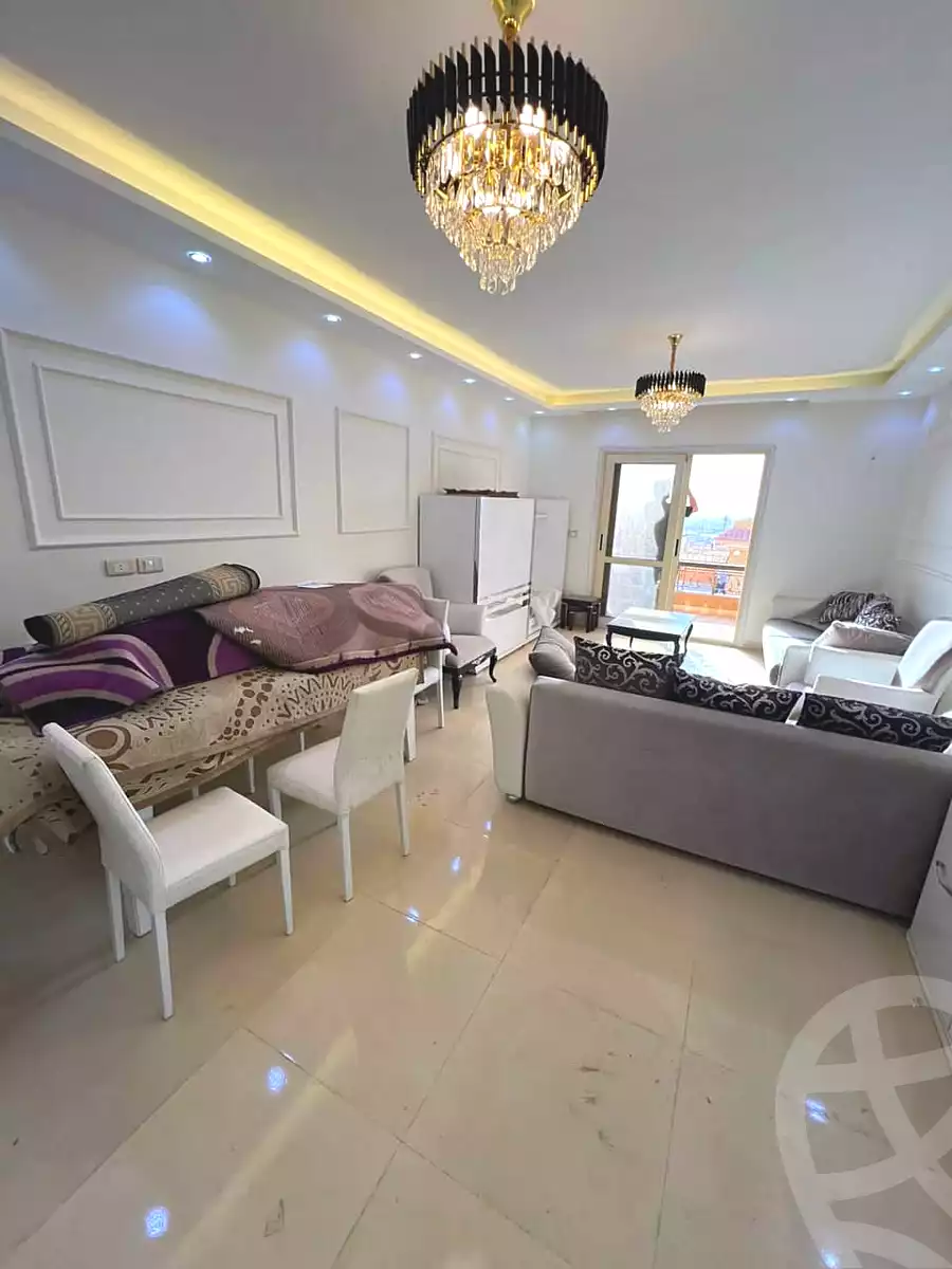 https://aqarmap.com.eg/en/listing/7163760-for-sale-cairo-el-sheikh-zayed-city-compounds-el-khamayel
