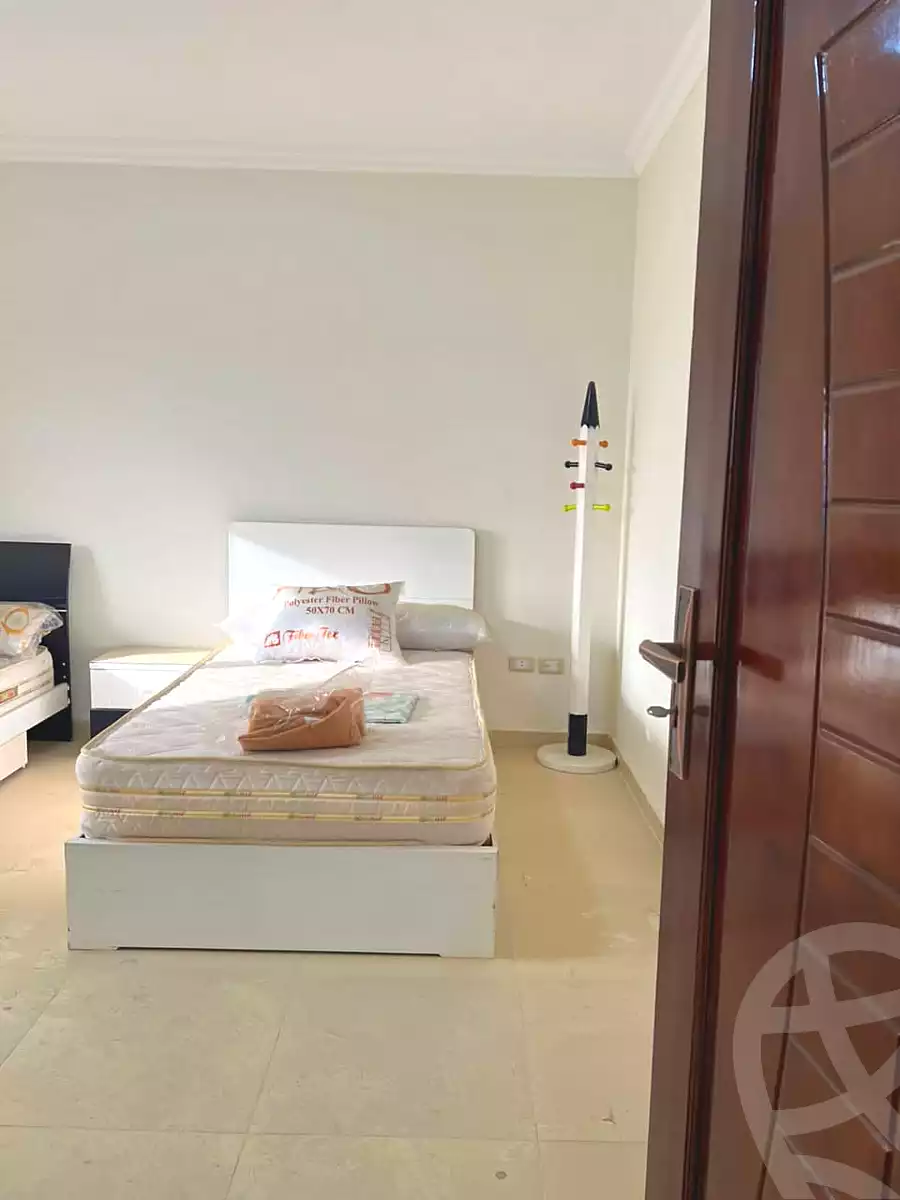 https://aqarmap.com.eg/en/listing/7163760-for-sale-cairo-el-sheikh-zayed-city-compounds-el-khamayel