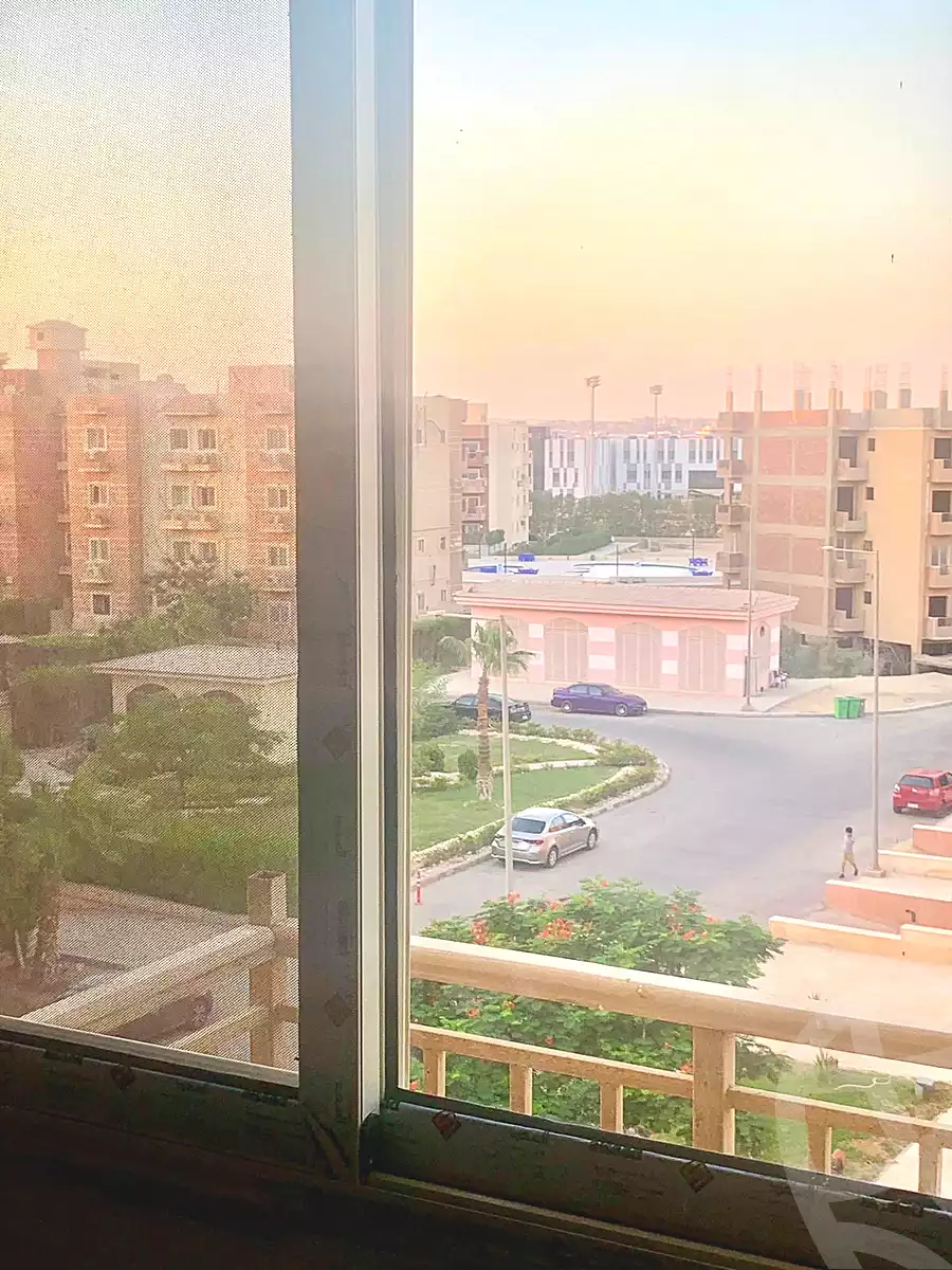 https://aqarmap.com.eg/ar/listing/7163929-for-sale-cairo-6th-of-october-compounds-dream-land-flower-resort