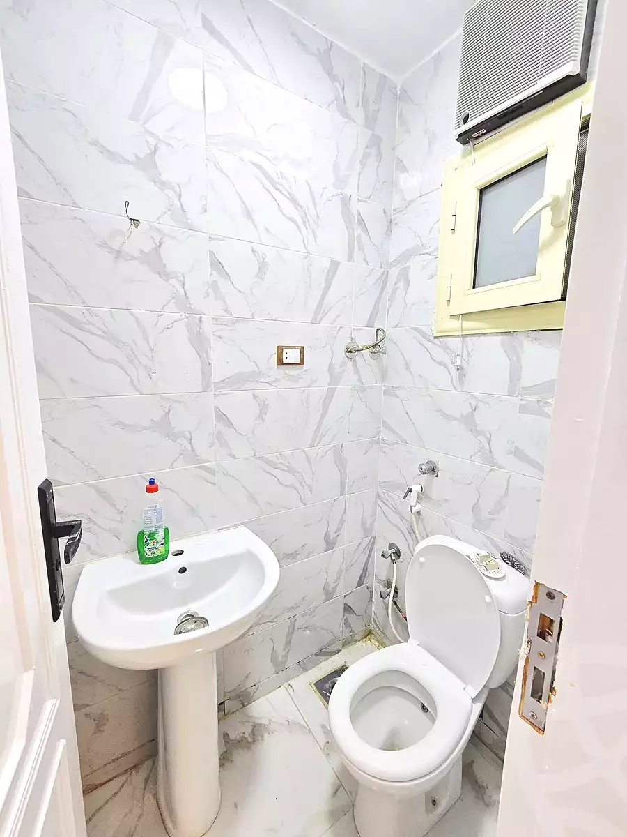 https://aqarmap.com.eg/en/listing/7164282-for-sale-alexandria-al-agamy-shataa-el-nakheel