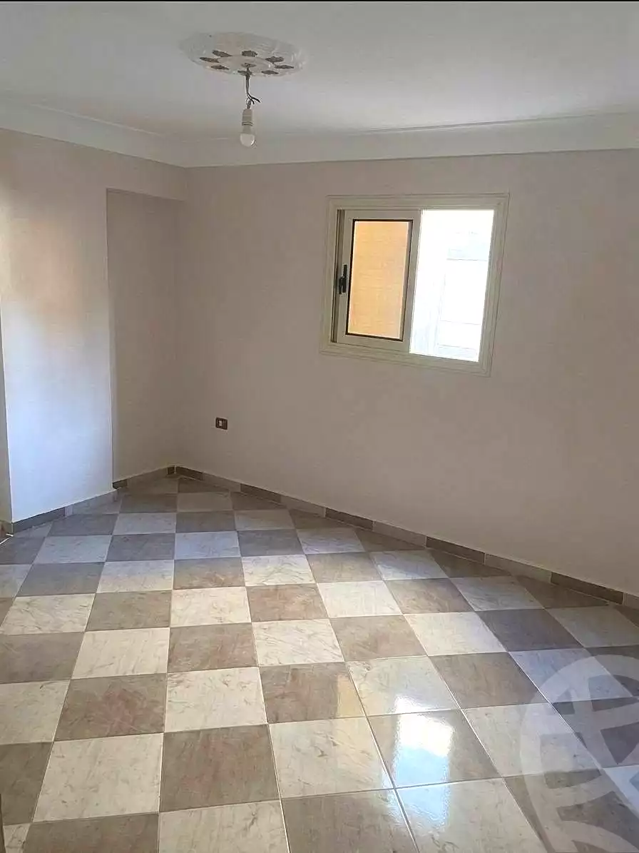 https://aqarmap.com.eg/ar/listing/7164329-for-sale-alexandria-new-miami-street-10