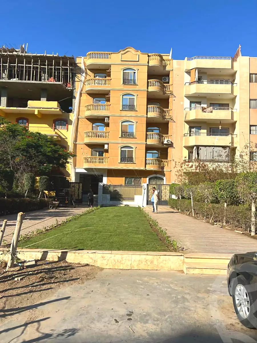 https://aqarmap.com.eg/ar/listing/7164699-for-sale-cairo-6th-of-october-central-axis