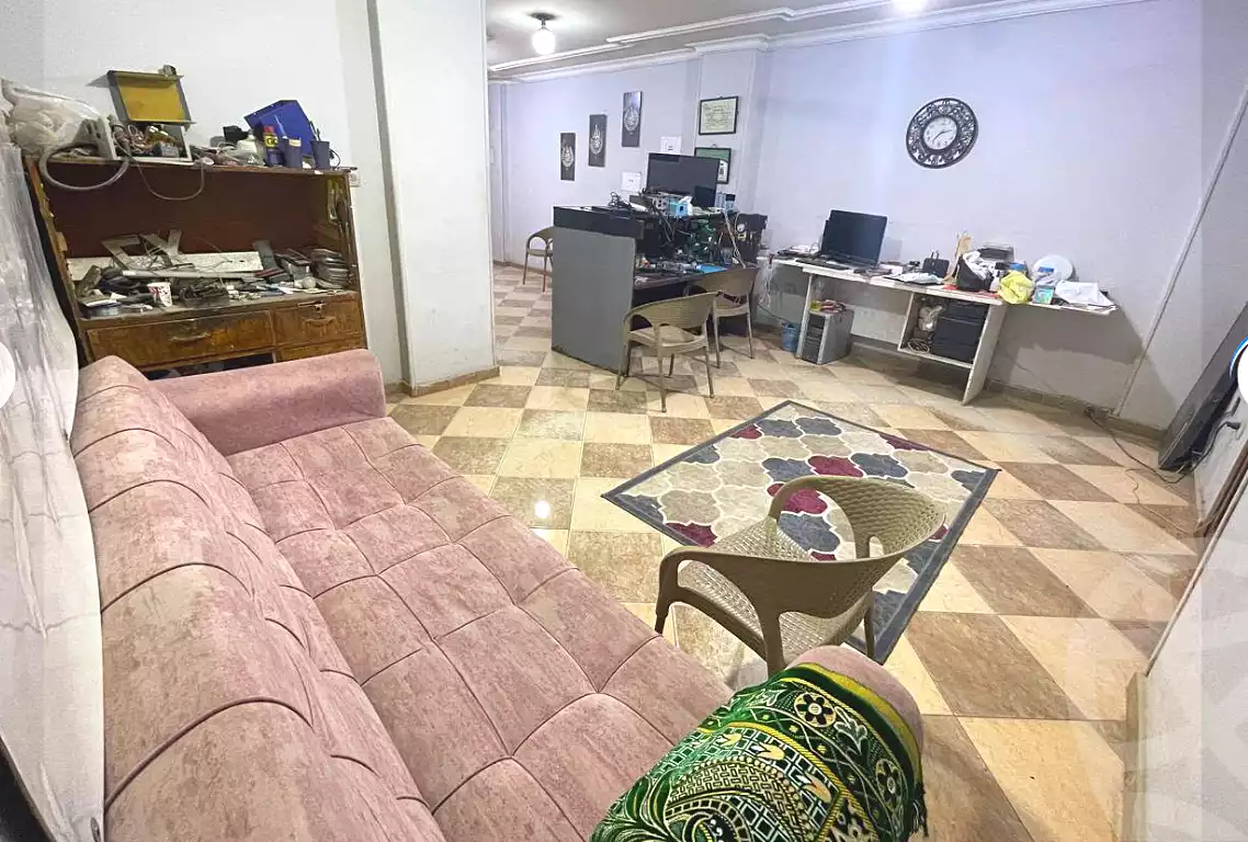 https://aqarmap.com.eg/en/listing/7164884-for-sale-cairo-helwan-mahmoud-khater-st