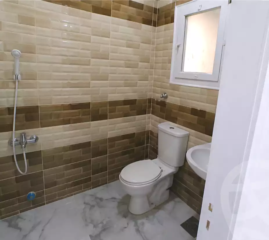 https://aqarmap.com.eg/en/listing/7164869-for-sale-alexandria-al-agamy-el-kilo-21