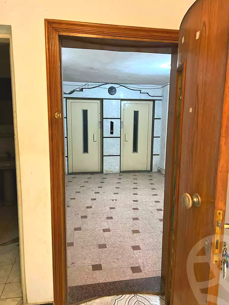 https://aqarmap.com.eg/ar/listing/7164901-for-sale-alexandria-sydy-bshr-sydy-bshr-bhry-shr-khld-bn-lwlyd