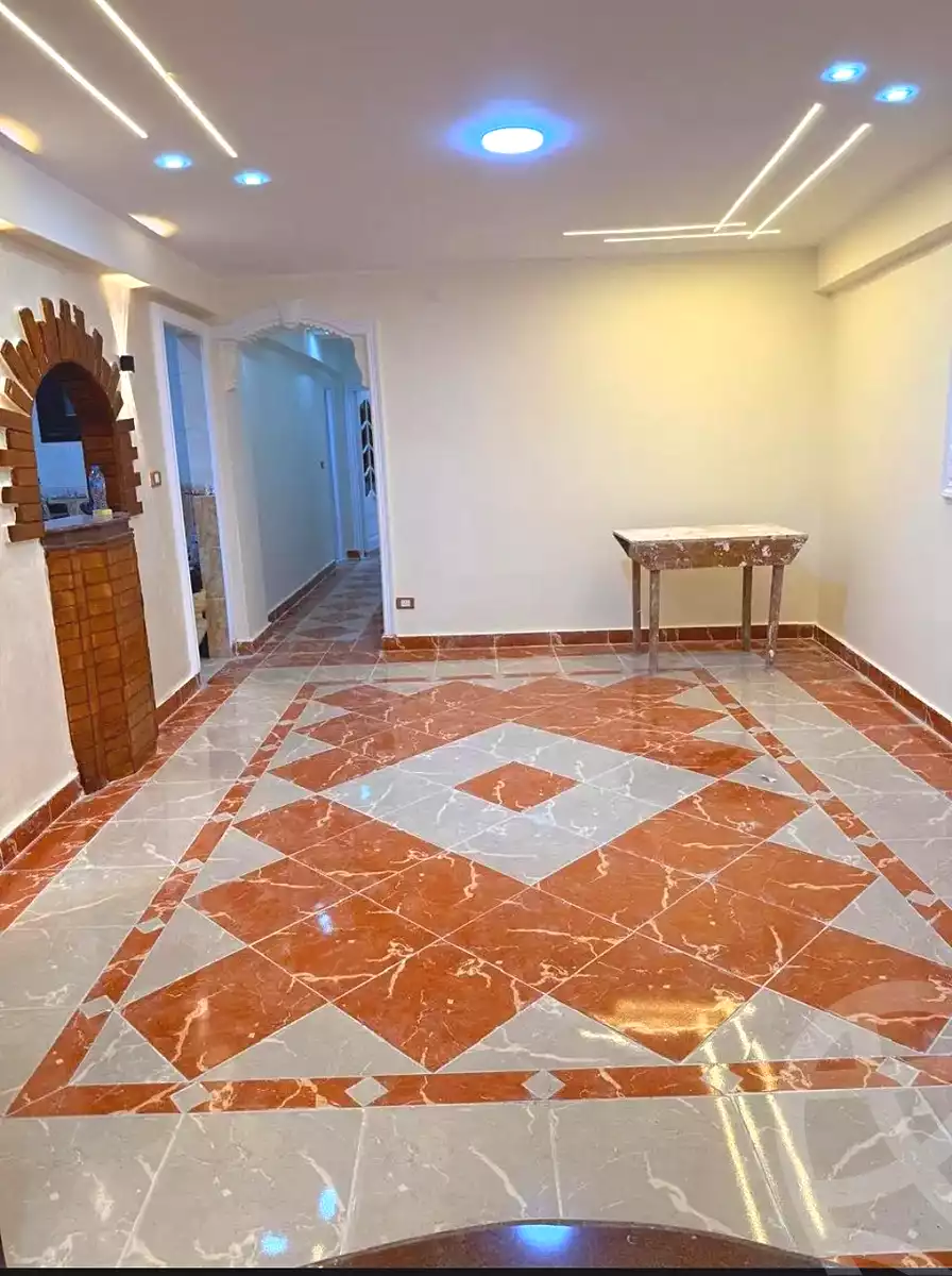https://aqarmap.com.eg/ar/listing/7165100-for-sale-alexandria-al-agamy-lbytsh-bianchiii