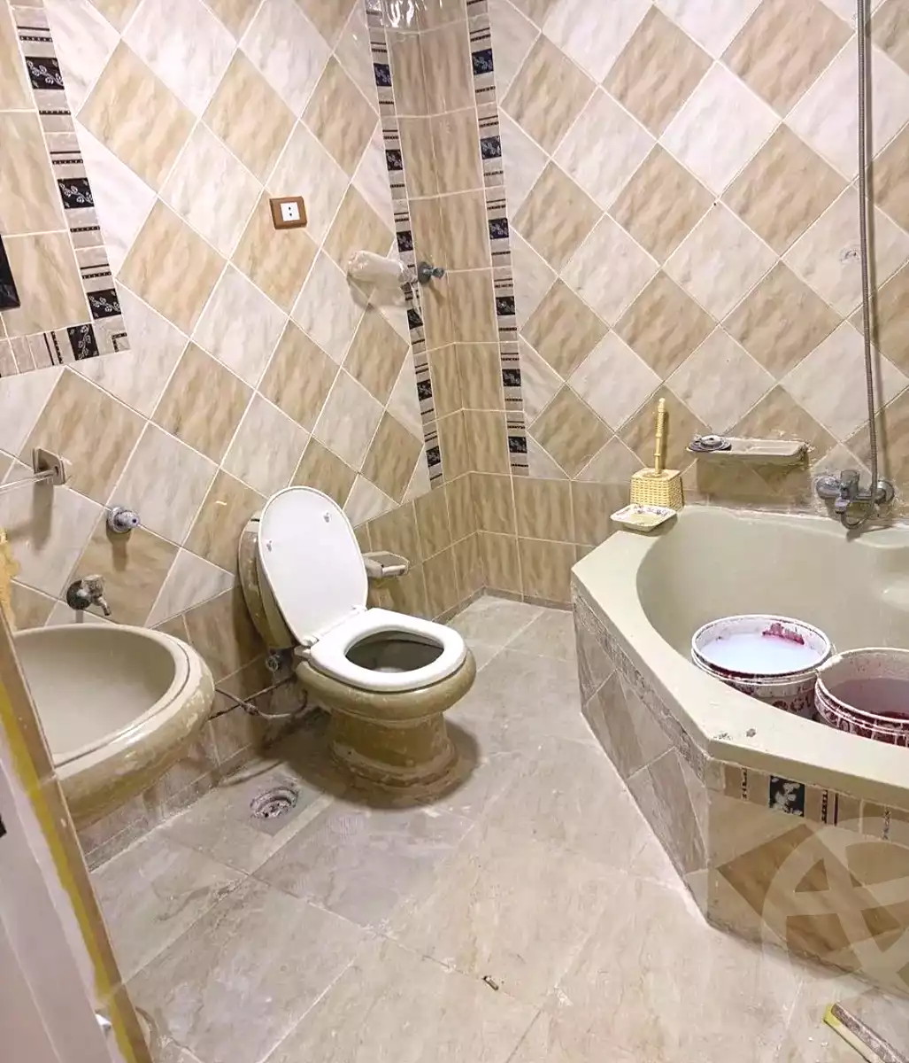 https://aqarmap.com.eg/ar/listing/7165100-for-sale-alexandria-al-agamy-lbytsh-bianchiii
