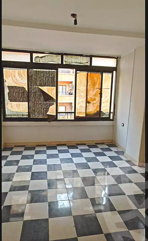 https://aqarmap.com.eg/en/listing/7165263-for-sale-cairo-helwan-helwan-el-sharkeya-mostafa-safwat-st