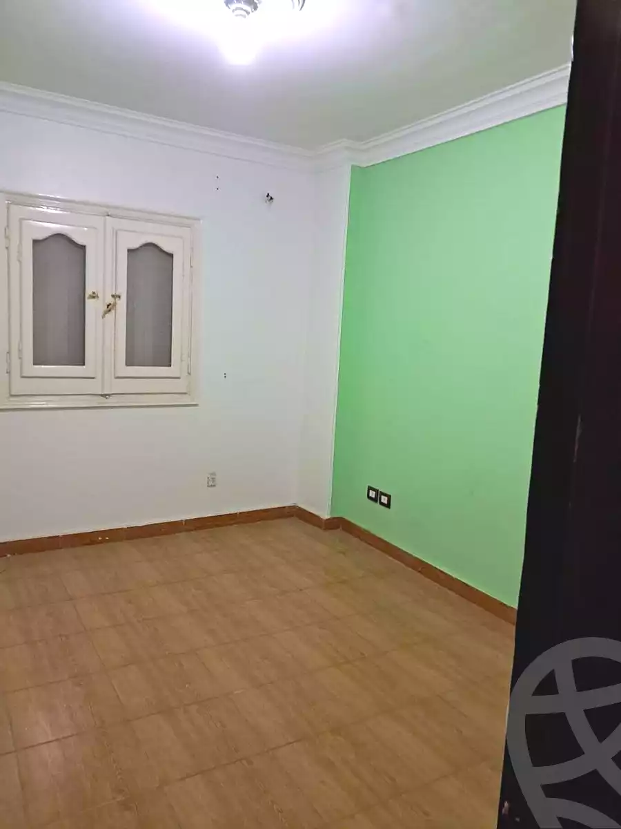 https://aqarmap.com.eg/ar/listing/7165293-for-sale-cairo-new-cairo-el-yassamin-el-yasmeen-3-mohamed-rahim-st