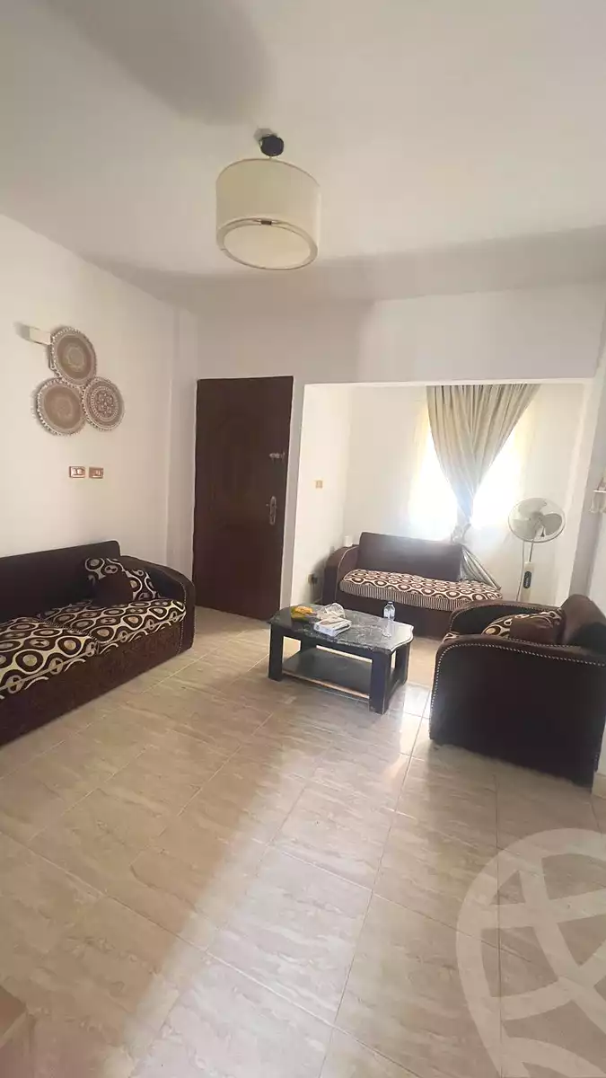 https://aqarmap.com.eg/ar/listing/7165402-for-rent-cairo-new-cairo-first-settlement-neighbourhood-9-el-shaikh-mohamed-al-gizawy-st