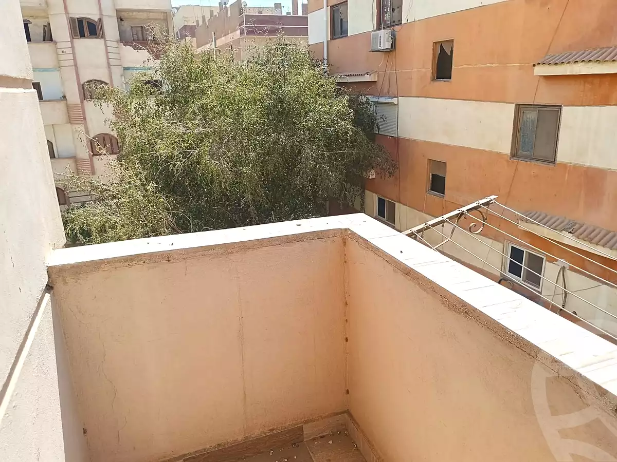 https://aqarmap.com.eg/ar/listing/7165438-for-rent-cairo-6th-of-october-el-ahyaa-neighborhood-3rd-al-hay-al-thalith-st