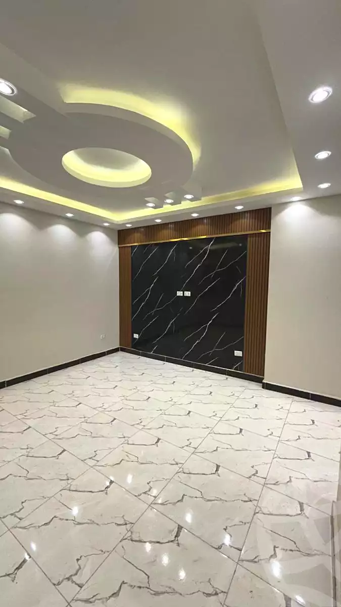 https://aqarmap.com.eg/ar/listing/7165690-for-sale-cairo-6th-of-october-el-ahyaa-neighborhood-3rd-al-hay-al-thalith-st