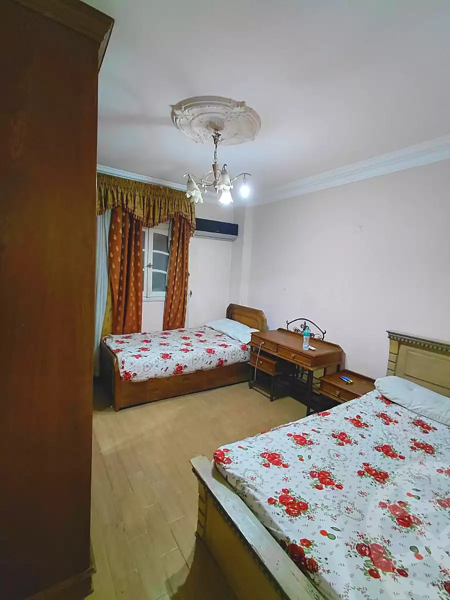 https://aqarmap.com.eg/ar/listing/7165785-for-rent-cairo-6th-of-october-el-ahyaa-neighborhood-2nd-divided-from-al-kafrawei-st