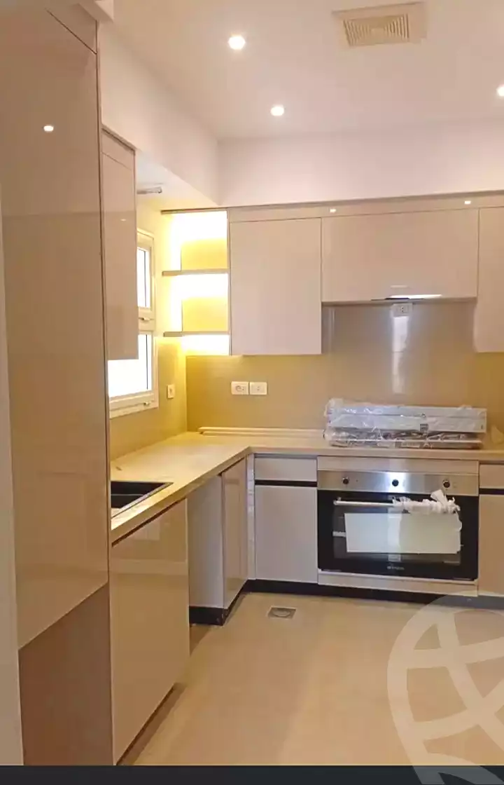 https://aqarmap.com.eg/en/listing/7165569-for-rent-cairo-new-cairo-compounds-hyde-park-centre-ville-hyde-park