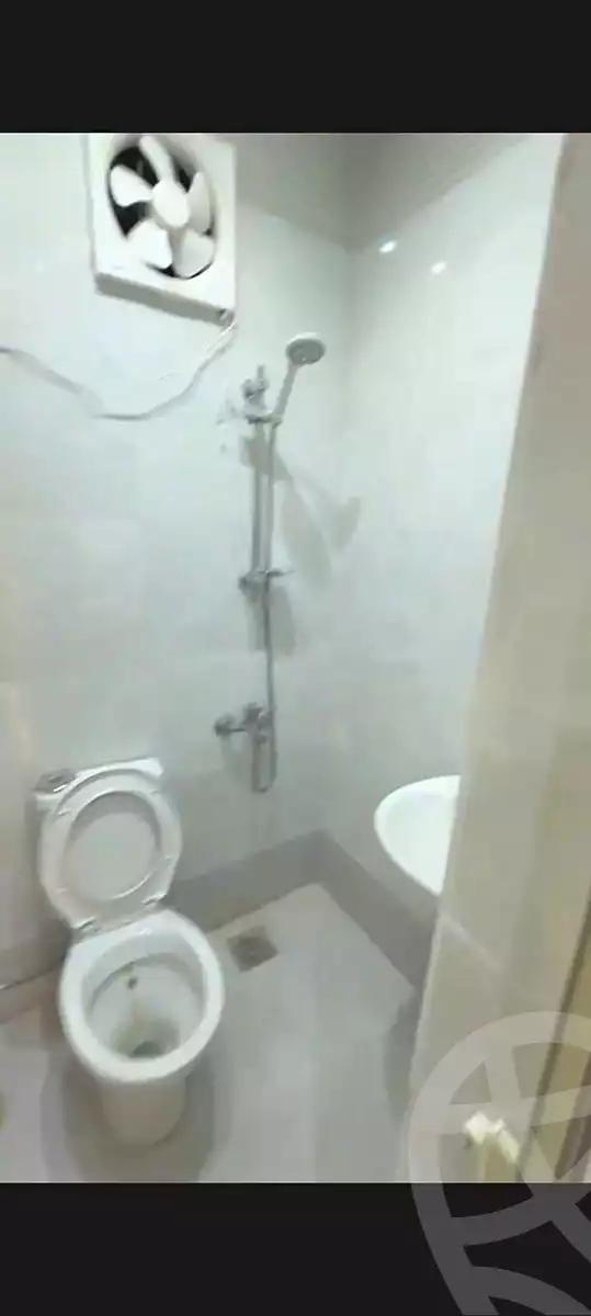 https://aqarmap.com.eg/ar/listing/7165890-for-rent-cairo-6th-of-october-el-ahyaa-neighborhood-1st-seventh-neighborhood