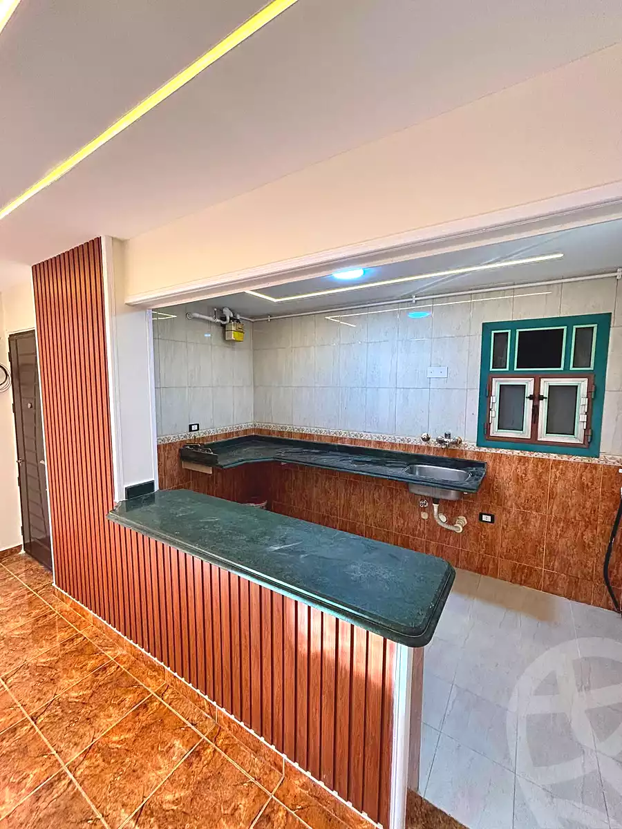 https://aqarmap.com.eg/ar/listing/7166675-for-sale-alexandria-sydy-bshr-sydy-bshr-bhry-shr-mhmwd-l-yswy