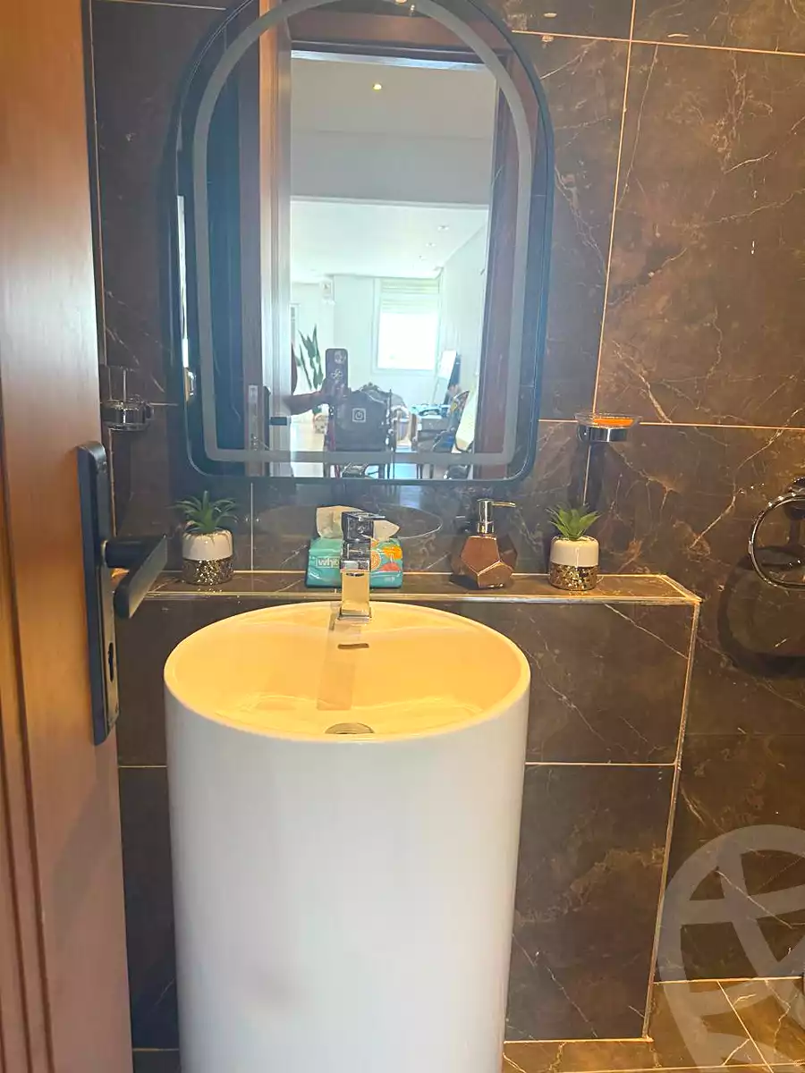 https://aqarmap.com.eg/en/listing/7166668-for-rent-cairo-new-cairo-compounds-hyde-park-centre-ville-hyde-park