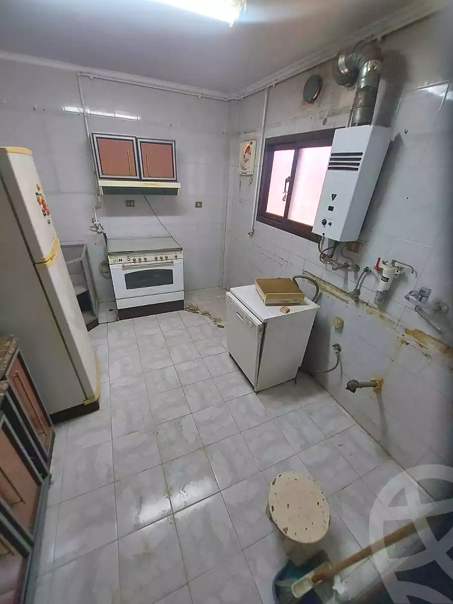 https://aqarmap.com.eg/ar/listing/7166720-for-sale-cairo-helwan-helwan-el-sharkeya-borhan-st
