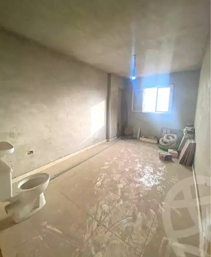 https://aqarmap.com.eg/ar/listing/7166764-for-sale-alexandria-el-asafra-shr-45
