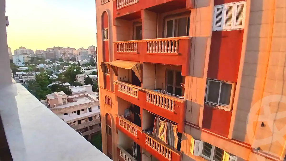 https://aqarmap.com.eg/en/listing/7167048-for-sale-alexandria-al-agamy-lbytsh-el-hanafeya-st