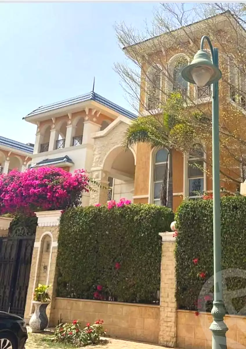 https://aqarmap.com.eg/en/listing/7167080-for-sale-cairo-new-cairo-compounds-dyar