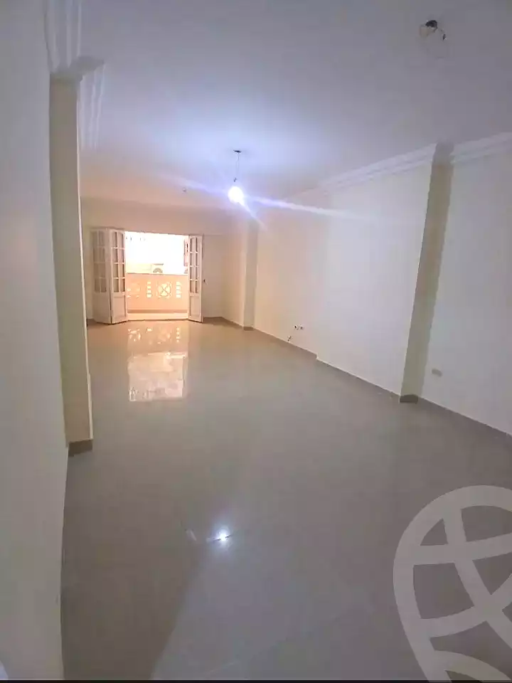 https://aqarmap.com.eg/en/listing/7167110-for-sale-alexandria-ganaklis-shr-mrtdy-bsh