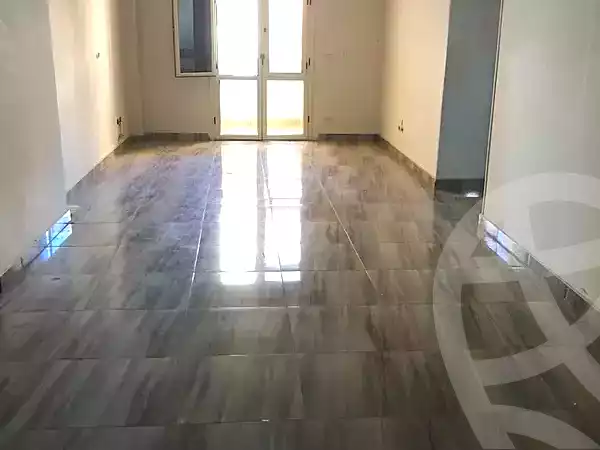 https://aqarmap.com.eg/ar/listing/7167469-for-sale-alexandria-ganaklis-shr-bw-qyr-tryq-lhry