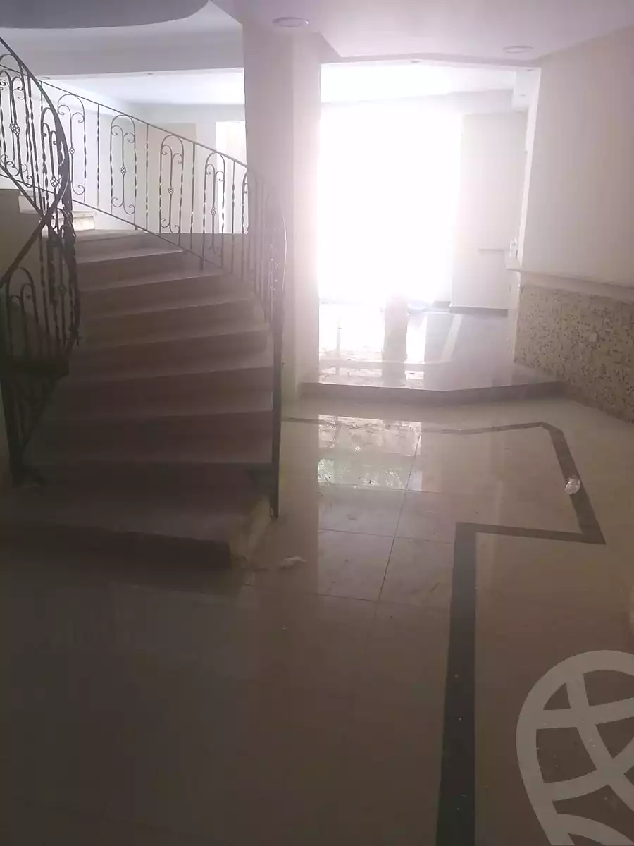 https://aqarmap.com.eg/ar/listing/7167564-for-rent-cairo-new-cairo-el-yassamin-el-yasmeen-3-mohamed-rahim-st