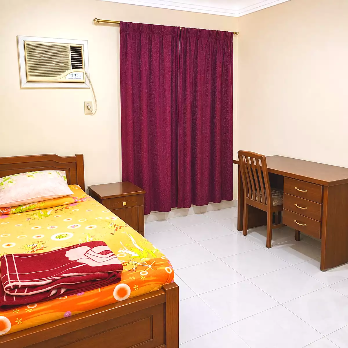 https://aqarmap.com.eg/ar/listing/7167682-for-rent-cairo-6th-of-october-el-ahyaa-neighborhood-7th-ahmed-rateb-saad-ibn-ebada-st