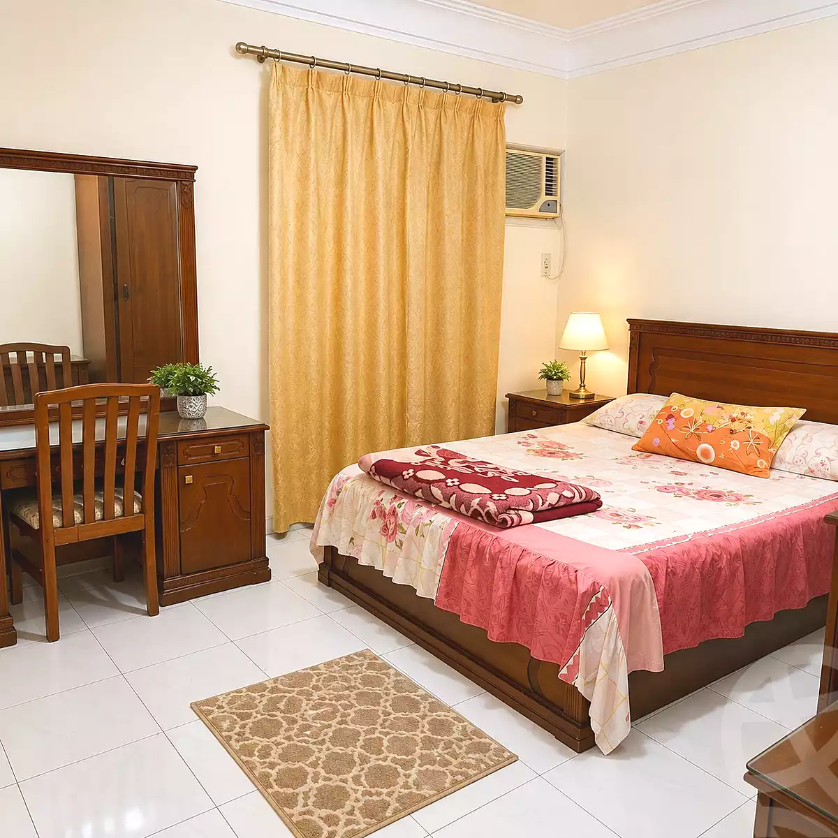 https://aqarmap.com.eg/ar/listing/7167682-for-rent-cairo-6th-of-october-el-ahyaa-neighborhood-7th-ahmed-rateb-saad-ibn-ebada-st