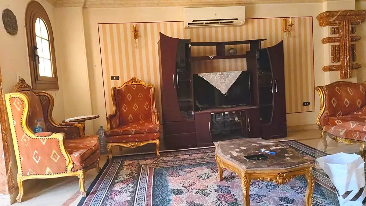 https://aqarmap.com.eg/ar/listing/7167795-for-rent-cairo-6th-of-october-el-ahyaa-neighborhood-2nd-divided-from-al-kafrawei-st
