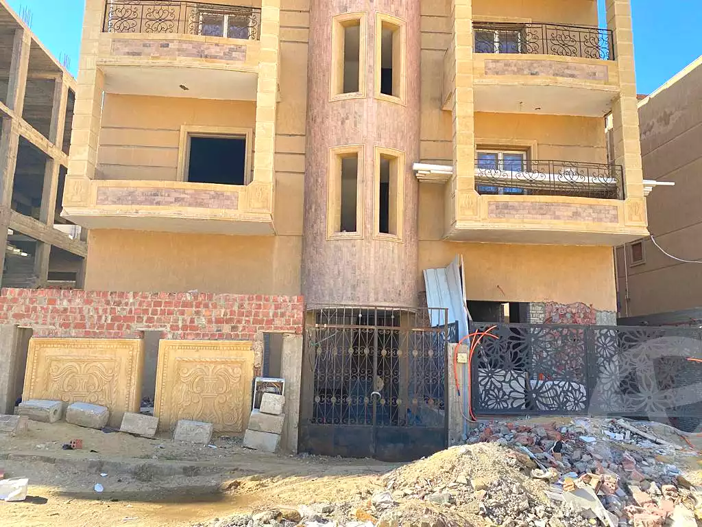 https://aqarmap.com.eg/ar/listing/7167785-for-sale-cairo-new-cairo-compounds-kmbwnd-ldf-lwtny