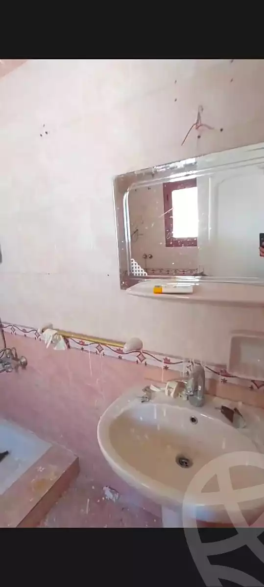 https://aqarmap.com.eg/ar/listing/7167950-for-rent-cairo-6th-of-october-el-ahyaa-neighborhood-1st-seventh-neighborhood