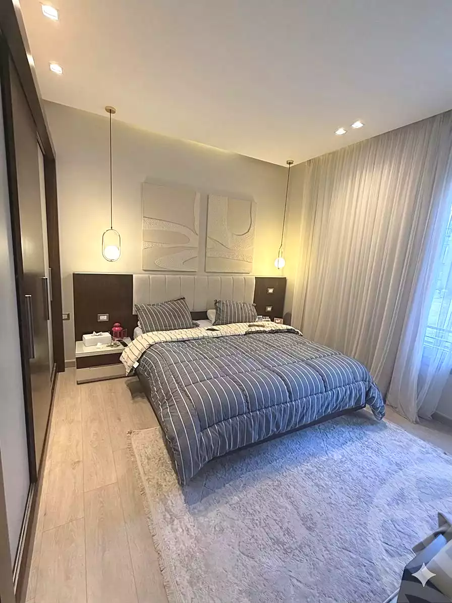 https://aqarmap.com.eg/ar/listing/7168038-for-sale-cairo-new-cairo-compounds-kmbwnd-fyldj-jyt-blm-hylz